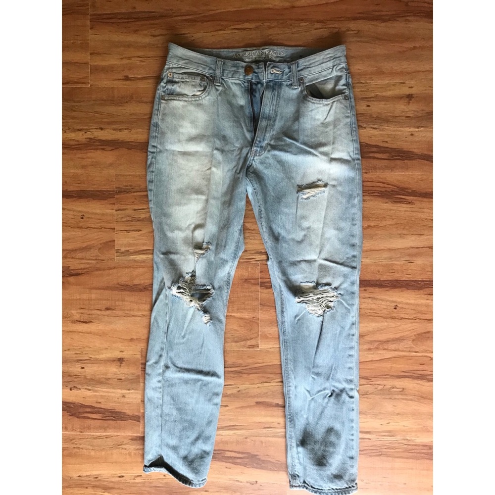 Vintage high rise distressed jeans
